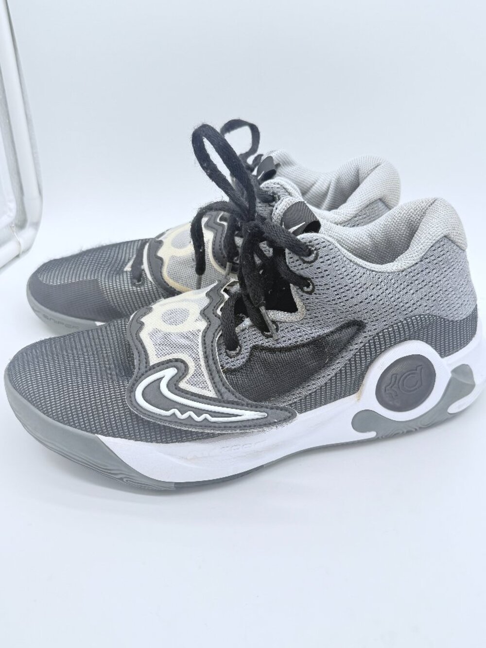 Nike KD Trey 5 X Gray Basketball Shoes Streetwear Y2K Gorpcore Sz 10 3991
